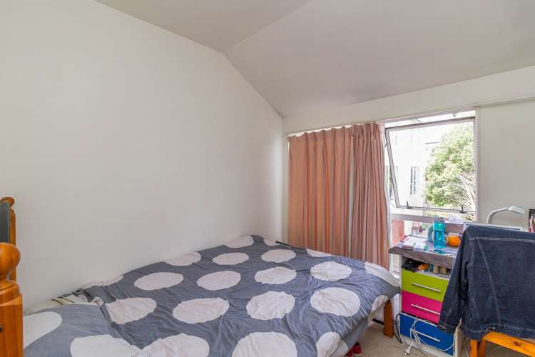 24/20 Thompson Street Mount Cook_9