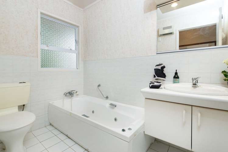 17/10 Gerard Way Saint Johns_12