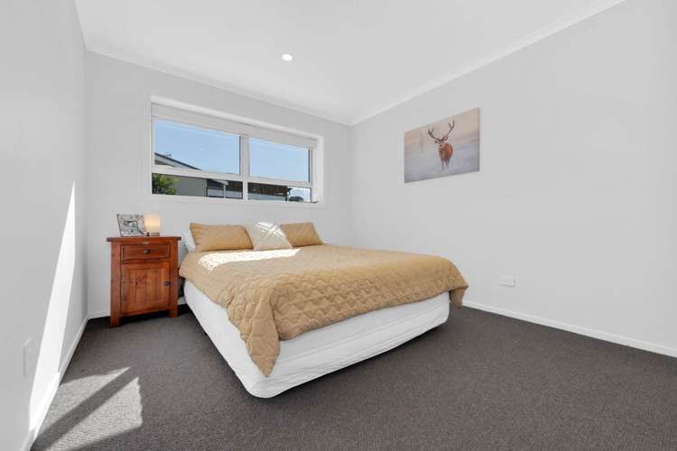 77 Karaka Road Beachlands_16