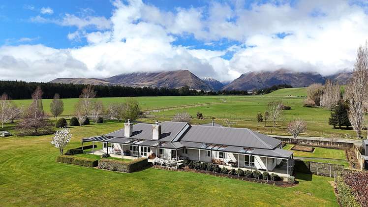 2211 Blackmount Redcliff Road Whare Creek_14