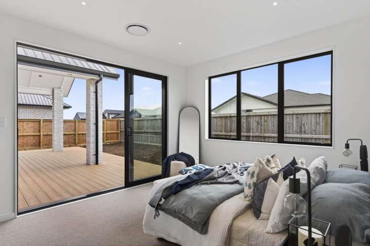 20 Beveridge Road One Tree Point_16