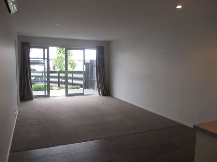 11/16 Hamill Road Halswell_3