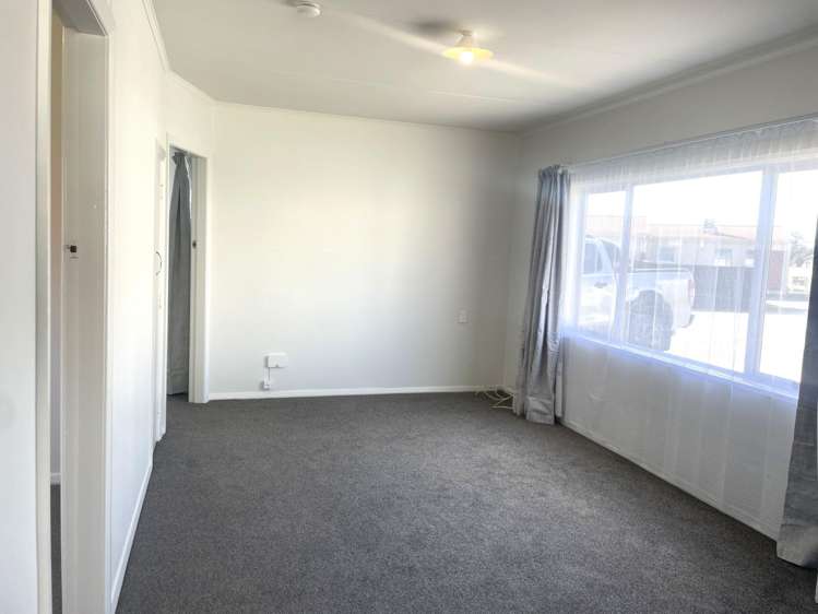  8/20 North Road The Wood_5