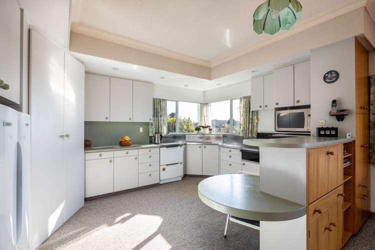 166 Heta Road Highlands Park_24