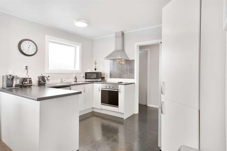 15 Margaret Place Deanwell_6