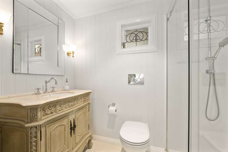 2 Barton Road Heretaunga_26
