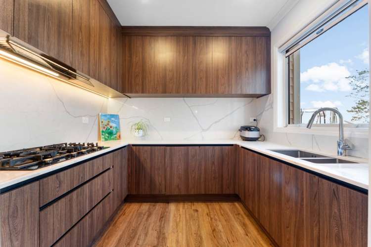 6 Livery Lane Taupaki_12