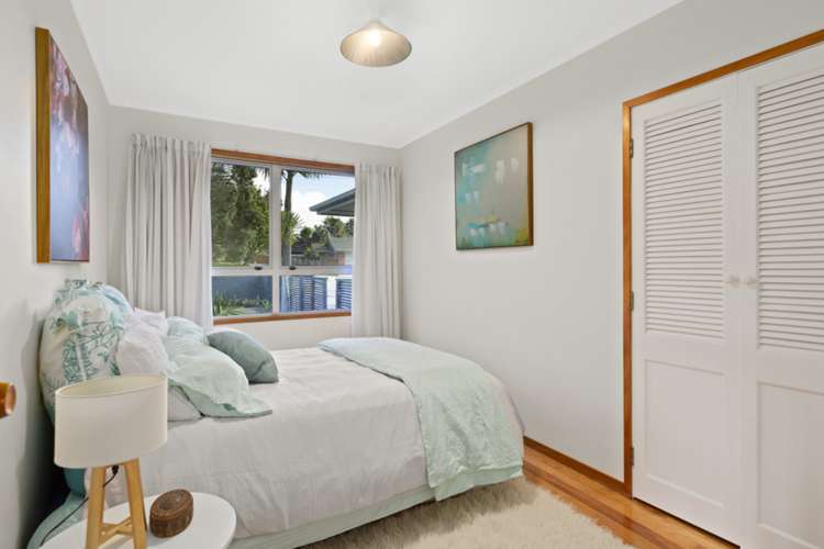 49 Cron Avenue Te Atatu South_14