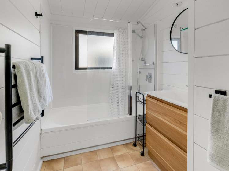 3 Hattaway Avenue Bucklands Beach_19