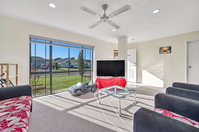 52 Magic Way Randwick Park_3