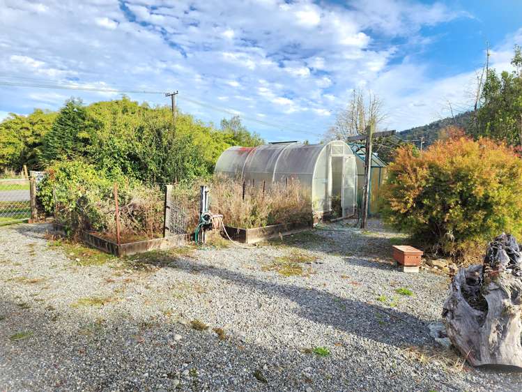 24 Brodie Street Blackball_21