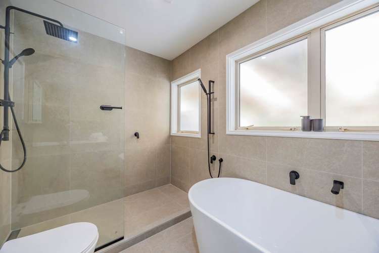 3 Dalmeny Close Murrays Bay_15