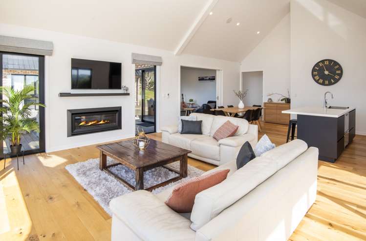 2 Puketiro Road Whitford_7