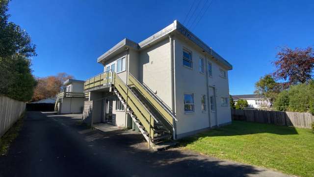 Easy-Care 2 Bedroom Unit