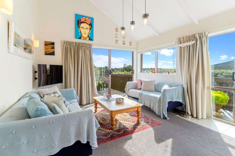 2/34 Shanaway Rise Hillcrest_5