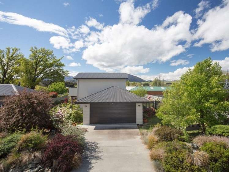 6 Hunt Place Albert Town_16