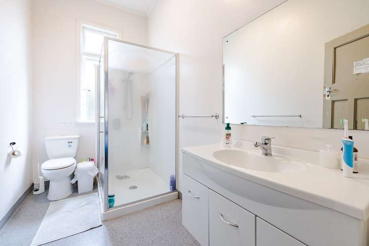 24 Gladstone Road North East Valley_23