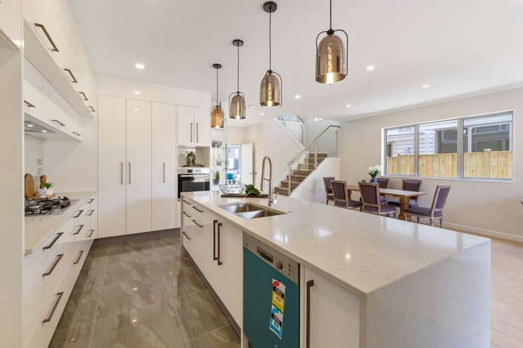 10 Lisnoble Road Flat Bush_2