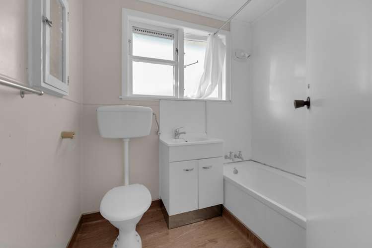 43 Hamill Road Otara_16