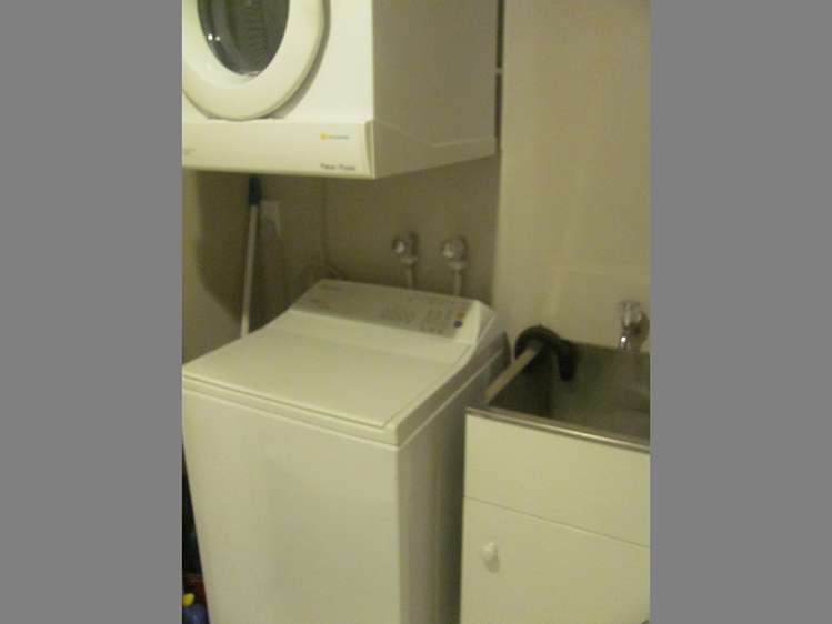 12C/6 Whitaker Place 10015_9