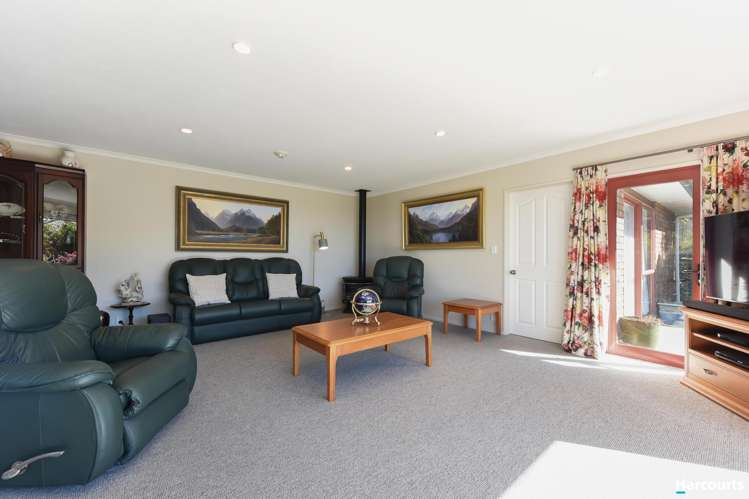 8 Joseph Senior Way Ruby Bay_10