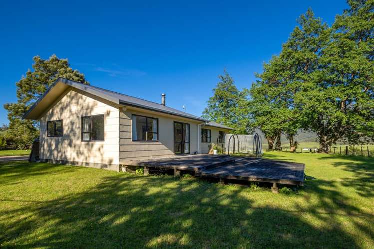 49 Quartz Range Road Bainham_18