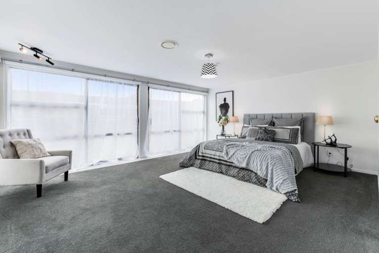 2/33 Vivian Wilson Drive Eastern Beach_11