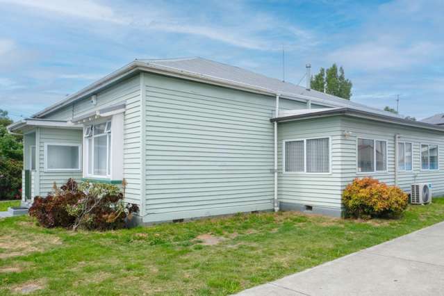 Three-Bedroom Home in Sydenham looking for tenants