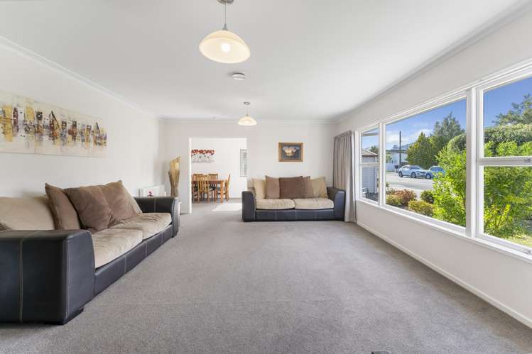 38 Willow Avenue Stoke_5