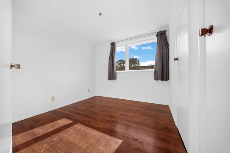 26 Blease Street New Lynn_13