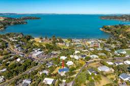 Ultimate convenience and sea views