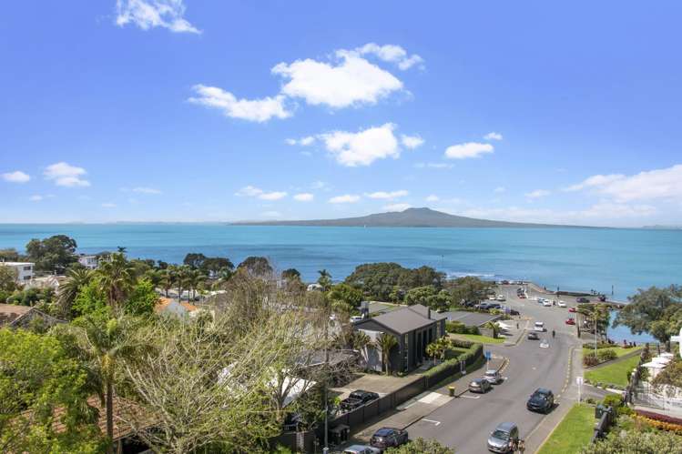 PC/175 Hurstmere Road Takapuna_17