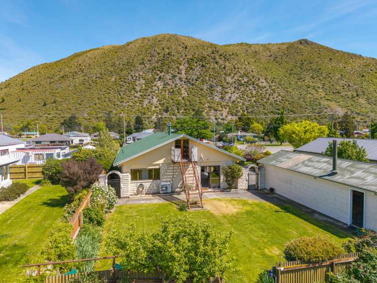 42 Bledisloe Street Kurow_23