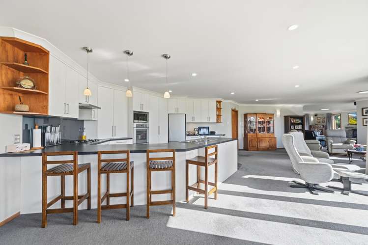 350 Mill Road North Myross Bush_11