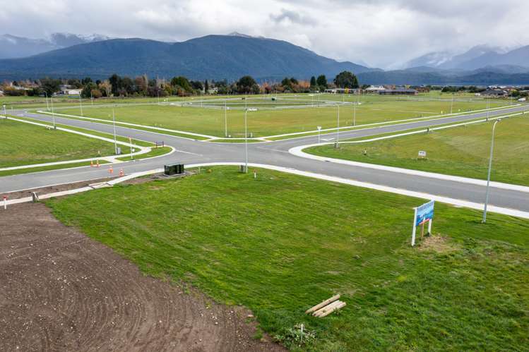 1 Tukare Loop Te Anau_5