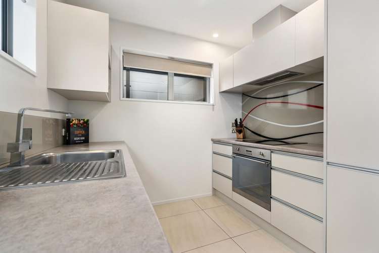 4/16 Hamill Road_4
