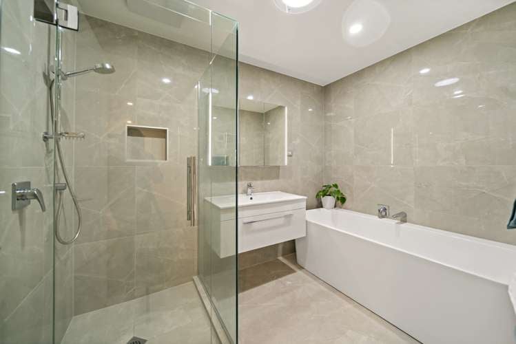 15 Moki Place Long Bay_10