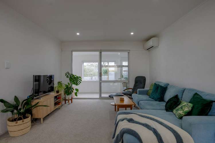 3/80 West Coast Road Glen Eden_9