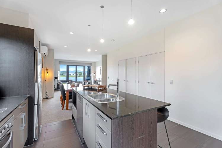 28/101 Harbour Drive_1