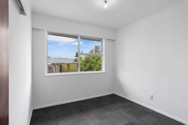 6 Finlow Drive Te Atatu South_13