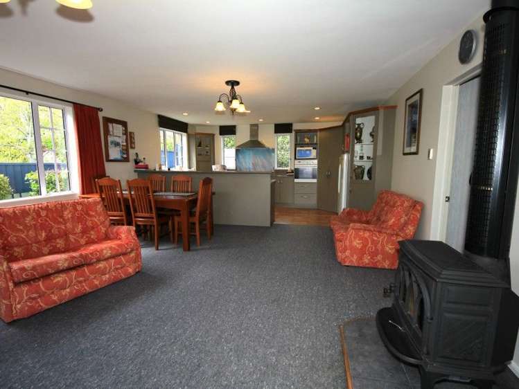 42 Cathedral Drive Manapouri_9