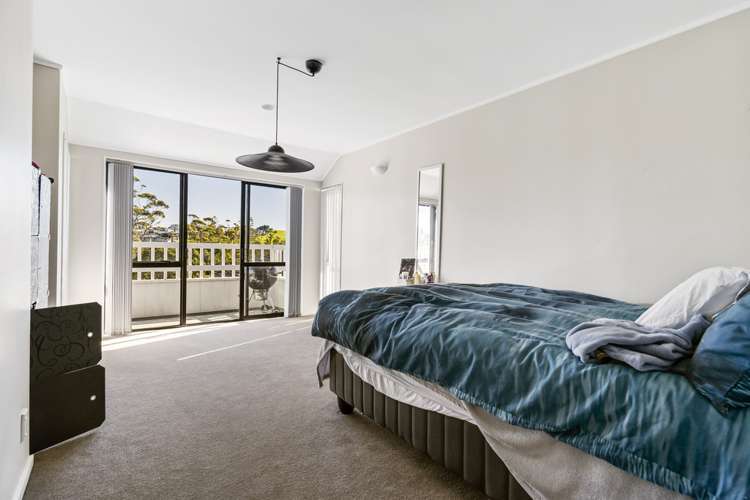 1/1039 Beach Road Torbay_13