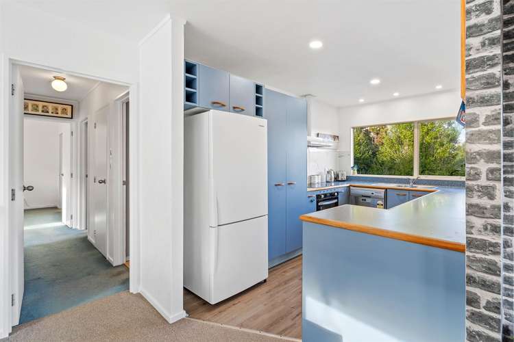 2/15 Ellenbury Place Stanmore Bay_5