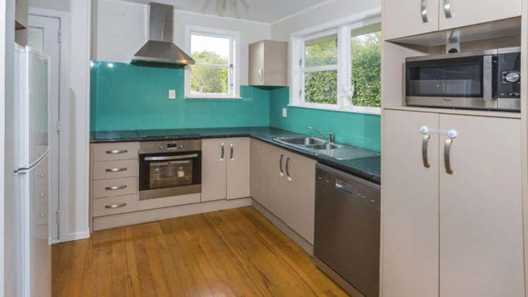 68 Edgewater Drive Pakuranga_2