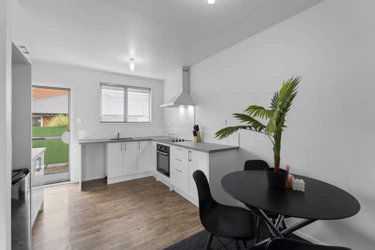 2/2 Tuckers Road Redwood_2