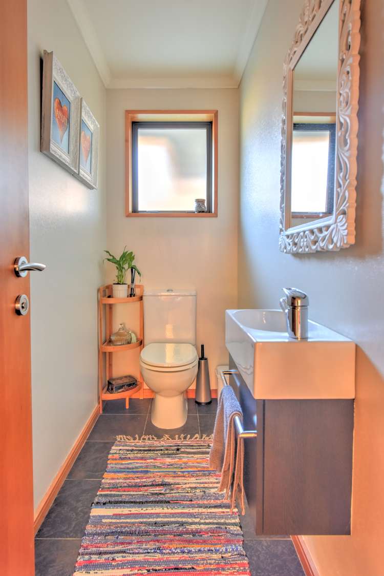 6 Robina Place Gore_13