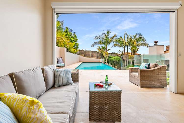 6 Kenley Heights Flat Bush_21