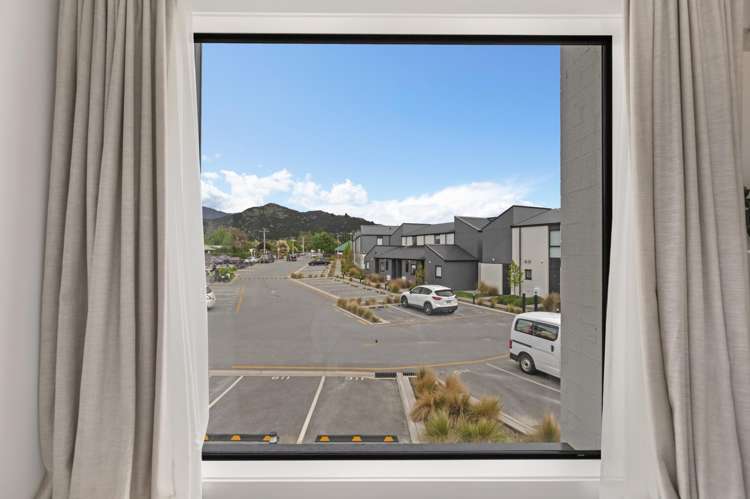 17C Kidds Way Albert Town_9