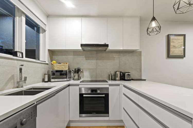 2/5 Larchwood Avenue Westmere_12