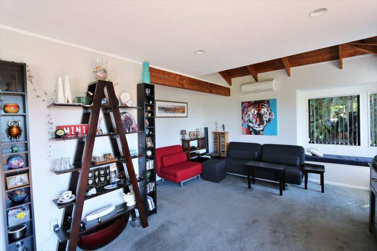 7 Kauri Point Road Laingholm_6